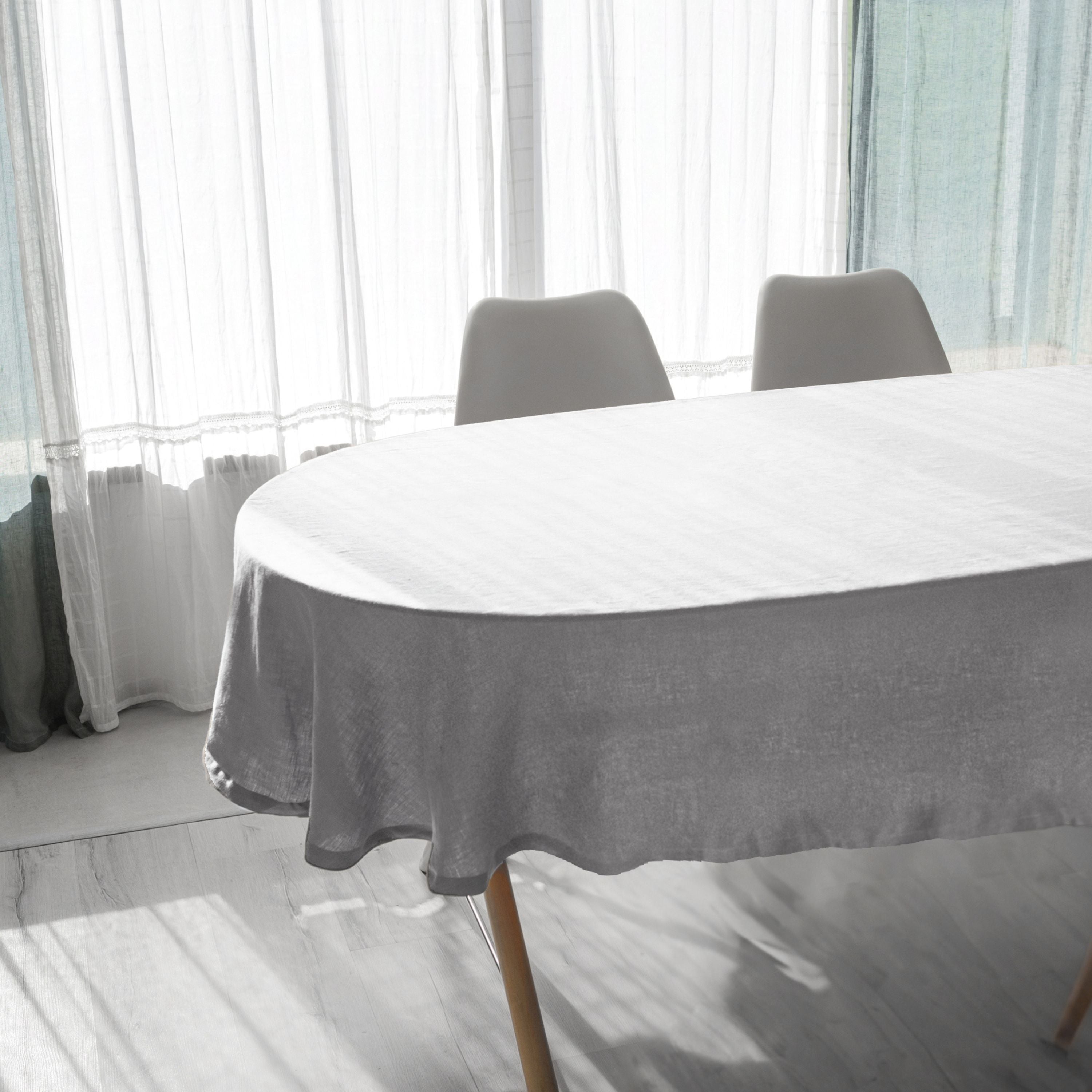 Linen Oval Tablecloth in White